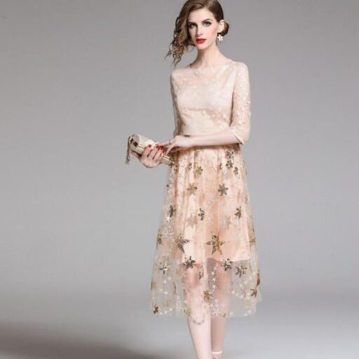 D'Fina【南紡購物中心】 《 時尚女裝》 亮片刺繡蕾絲中長版網紗連身洋裝