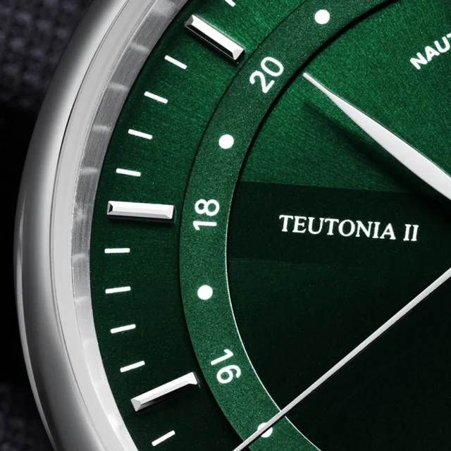 格拉蘇蒂·莫勒 GLASHUTTE Teutonia II GMT 經典系列M1-33-96-LB-II 森林綠機械手錶(機械錶 男錶):圖片 3